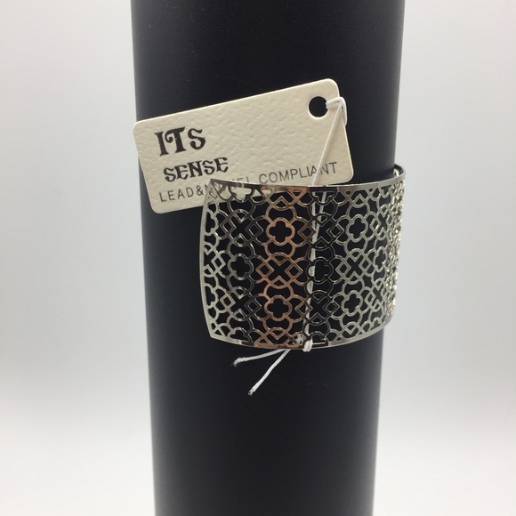 NWT! ITS SENSE Silver Cuff Statement Bracelet - Picture 3 of 3